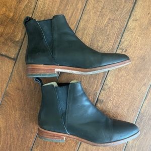Black Nisolo Chelsea Boots Size 8